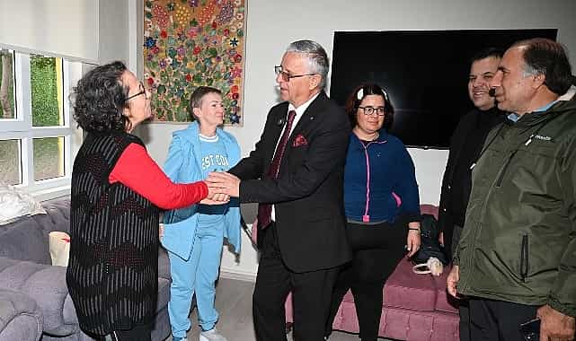 Başkan Topaloğlu engelli bireylerin yeni yılını kutladı 1 baskan topaloglu engelli bireylerin yeni yilini kutladi