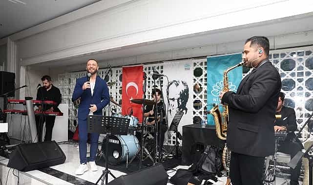 Bizim Ev’in 14’üncü yıldönümü coşkuyla kutlandı 1 bizim evin 14uncu yildonumu coskuyla kutlandi