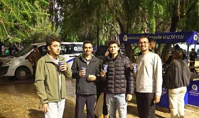 Büyükşehir’den öğrencilere sıcak çorba ikramı 1 buyuksehirden ogrencilere sicak corba ikrami