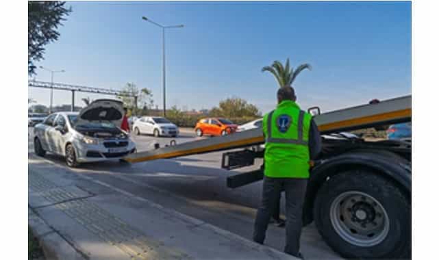 Büyükşehir’den trafiğe anında müdahale 1 buyuksehirden trafige aninda mudahale