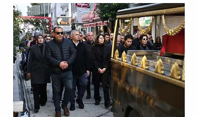 Çeşme efsane başkanını uğurladı 1 cesme efsane baskanini ugurladi