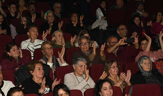 Çiğli’de Mahzuni’nin Türküleri Coşkuyla Yankılandı 1 ciglide mahzuninin turkuleri coskuyla yankilandi