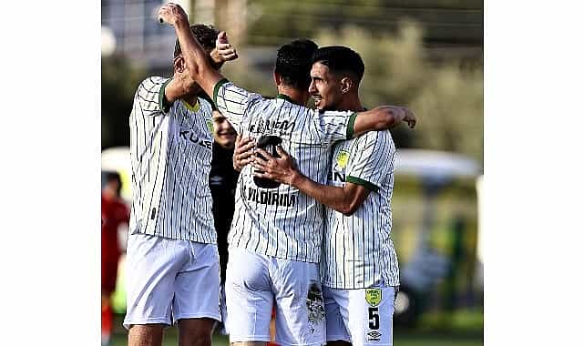 Edremitspor, lider Gaziemir’i deplasmanda devirdi: 4-1 1 edremitspor lider gaziemiri deplasmanda devirdi 4 1