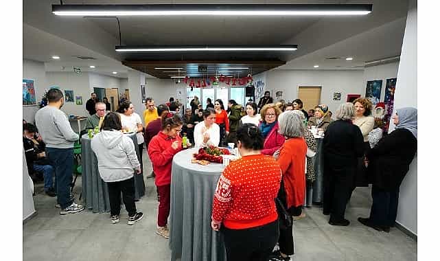 Engelsiz Yaşam Merkezi’nde Yeni Yıl Heyecanı 1 engelsiz yasam merkezinde yeni yil heyecani