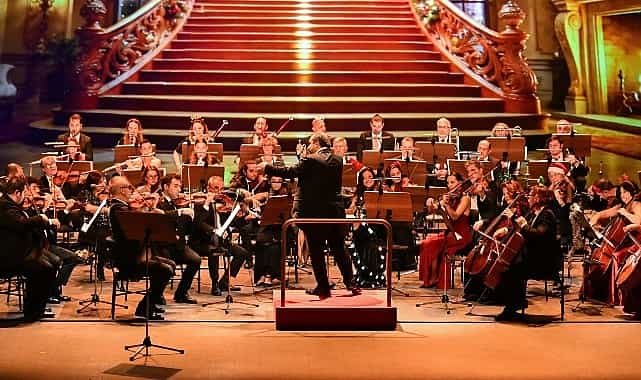 izmir devlet opera ve balesinden yeni yila coskulu merhaba