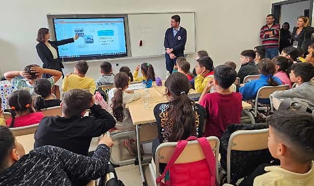 izmir metrosundan ogrencilere metro ve tramvay egitimi