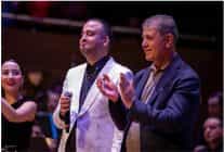 izmirliler iki ustanin anisina aassmde bulustu