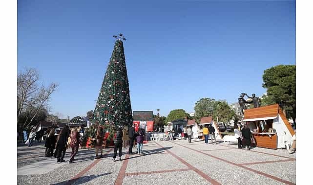 Karşıyaka ışıl ışıl olacak: ‘Yeni Yıl Şenliği’ 13 Aralık’ta başlıyor! 1 karsiyaka isil isil olacak yeni yil senligi 13 aralikta basliyor