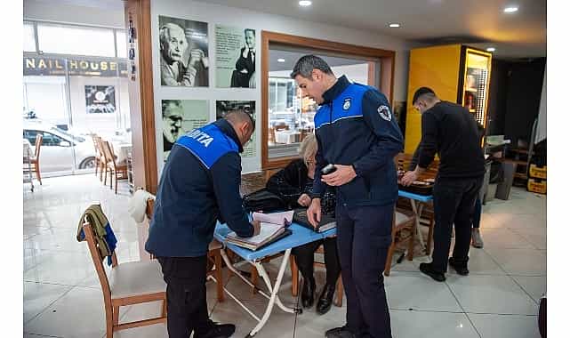 Karşıyaka Zabıtası’ndan işgal denetimi 1 karsiyaka zabitasindan isgal denetimi