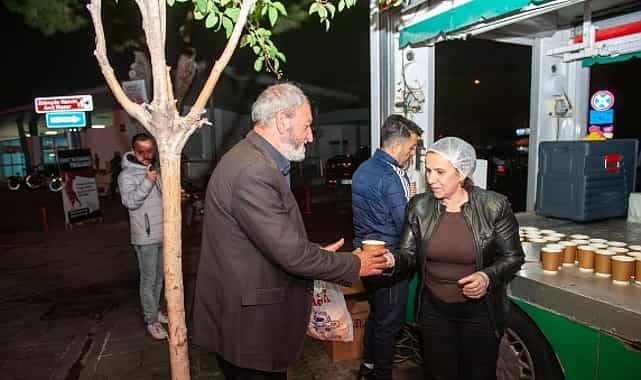 Karşıyaka’da soğuk sabahlara sıcak dokunuş: Çorba ikramı başladı 1 karsiyakada soguk sabahlara sicak dokunus corba ikrami basladi