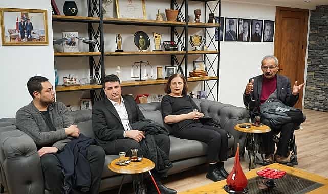 kent konseyinden baskan eskiye anlamli ziyaret