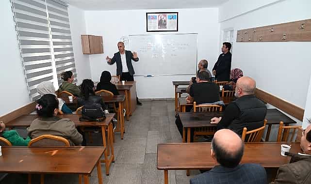 Kurs merkezinde veli toplantısı 1 kurs merkezinde veli toplantisi