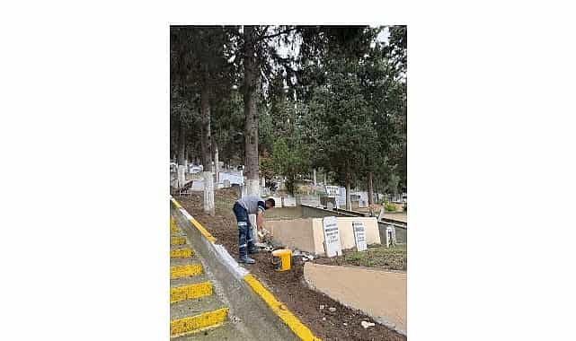 mezarliklarda durmaksizin calismaya devam