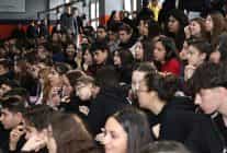 niluferin sultanlari ogrencilerle soyleside bulustu