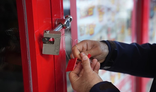 2 supermarket daha muhurlendi