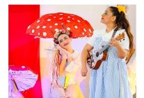 aliaga belediyesi orman tiyatrosu ilk oyunuyla sahnede