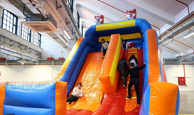 aydin buyuksehir belediyesi yariyil karne senligine yogun ilgi