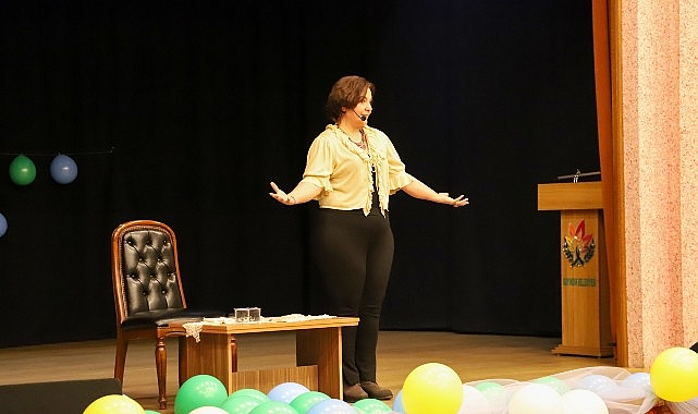 bayindirda cocuklar ara tatilin tadini masallarla cikardi