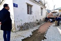 bornovada yol seferberligi suruyor