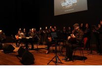 bu koro kulaklarin pasini sildi