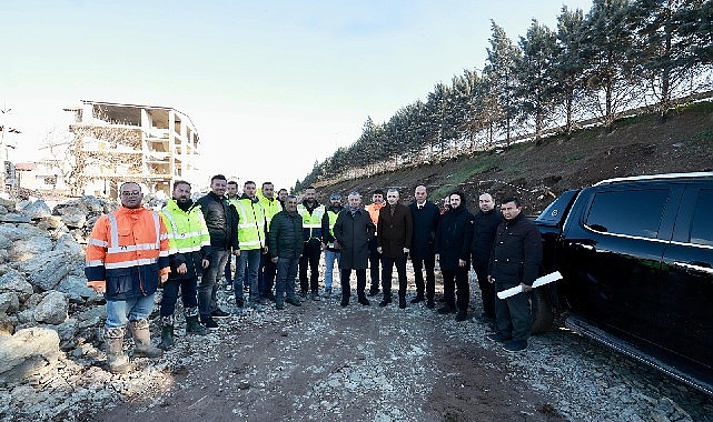 Büyükakın 'Şehrin temposuna durmadan çalışarak yetişiyoruz' 1 buyukakin sehrin temposuna durmadan calisarak yetisiyoruz