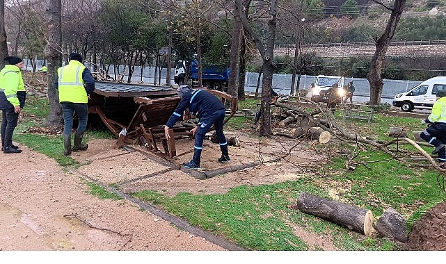 Büyükşehir, şiddetli lodosa karşı teyakkuzda 1 buyuksehir siddetli lodosa karsi teyakkuzda