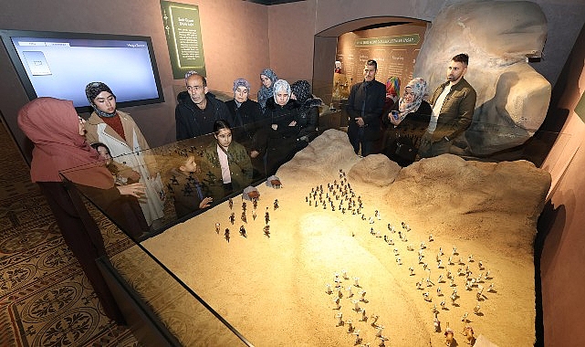 buyuksehir tas binadaki siyer sergisi konyalilardan yogun ilgi goruyor