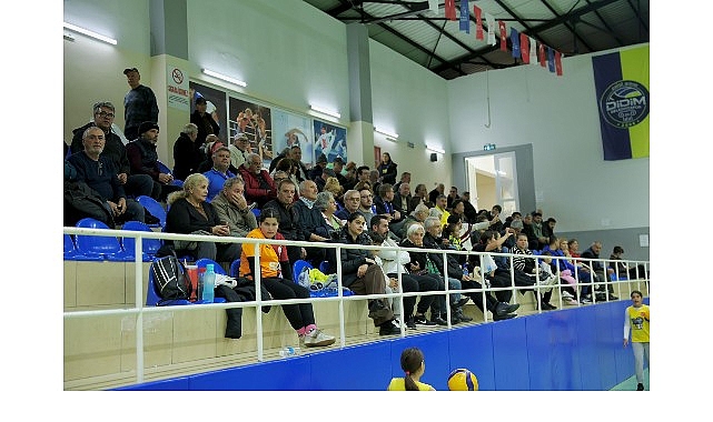 Didim Sahasında Voleybol Şöleni: 3–0 1 didim sahasinda voleybol soleni 3 0