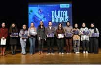 dijital kampuste yetisen 235 genc sertifikalarini aldi