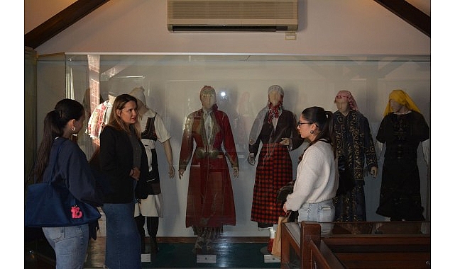 Ege Üniversitesi Etnografya Müzesi sanatseverleri bekliyor 1 ege universitesi etnografya muzesi sanatseverleri bekliyor