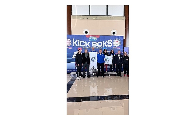 eu ogrencisi elif ceren sanli kick boksta turkiye sampiyonu oldu