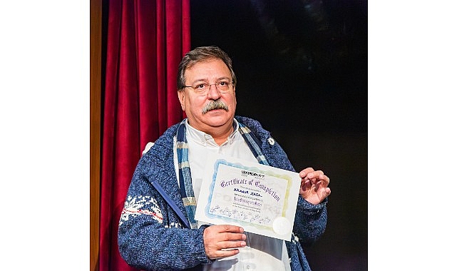 folkart academy sezonun ilk mezunlarini verdi