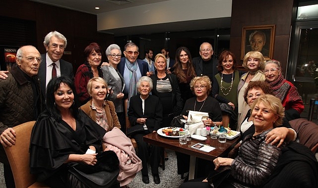 İBB Şehir Tiyatroları Devlet Sanatçısı Haldun Dormen’i Kaybetmenin Derin Üzüzntüsünü Yaşıyor 1 ibb sehir tiyatrolari devlet sanatcisi haldun dormeni kaybetmenin derin uzuzntusunu yasiyor