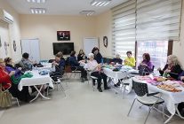 iyilik oruyor cocuklarin yureklerini isitiyorlar