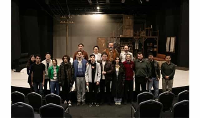 İzBBŞT gençlerle sahnede buluştu 1 izbbst genclerle sahnede bulustu