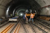 izmir metrosunda guvenlik icin yogun mesai