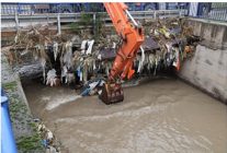 izmirde kuvvetli yagis alarmi 1310 personel 342 arac ve 200 pompa ile sahada