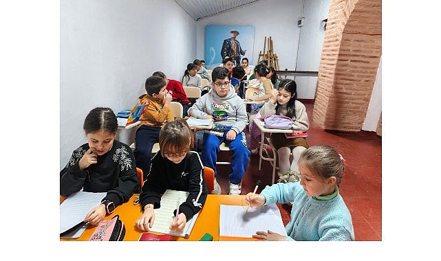 Kadın ve Çocuk Dayanışma Merkezi’nde İngilizce Derslerine Yoğun İlgi 1 kadin ve cocuk dayanisma merkezinde ingilizce derslerine yogun ilgi