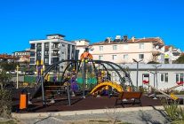 karakayalara oyuncak kutuphanesi