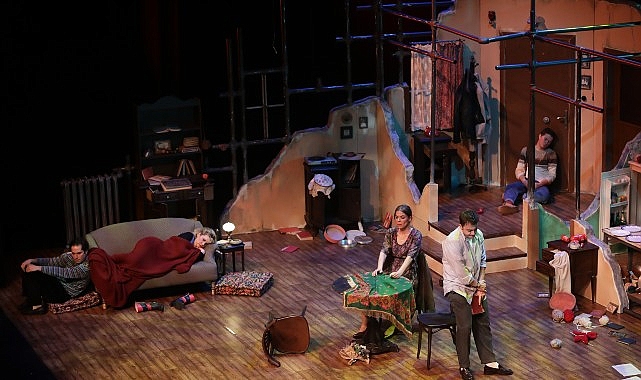 Kayıp Bir Gençliğin Anatomisi "Sevgili Yelena Sergeyevna” Seyirciyle Buluşuyor 1 kayip bir gencligin anatomisi sevgili yelena sergeyevna seyirciyle bulusuyor