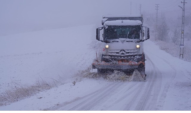 Keçiören Belediyesi’nden Karla Mücadelede Seferberliği 1 kecioren belediyesinden karla mucadelede seferberligi