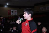 keciorende genc sporcular icin saglikli zihin guclu beden sempozyumu