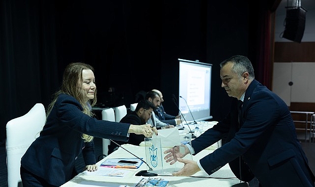 Konak’ta yılın ilk meclisi gerçekleşti 1 konakta yilin ilk meclisi gerceklesti