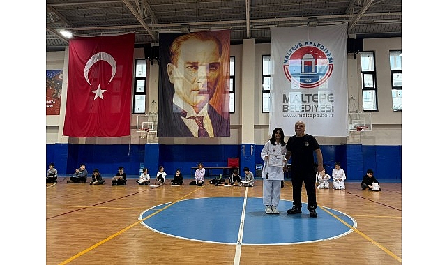 Maltepe belediyesi karate kursu tamamlandı 1 maltepe belediyesi karate kursu tamamlandi