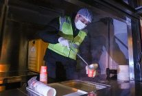 maltepe belediyesinden vatandaslara sicak corba ikrami