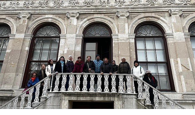 maltepeliler istanbul resim muzesini ziyaret etti