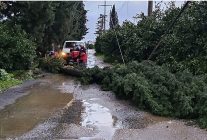 menderes belediyesi yogun yagislarda sahada