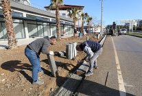 menderes belediyesinden kaldirim calismasi