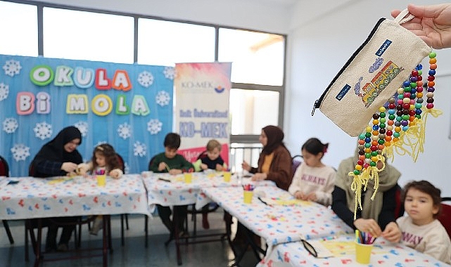 minik ko mekliler okula bi molada bulustu