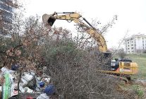 nilufer belediyesi balkan mahallesinde kacak barakalari yikti